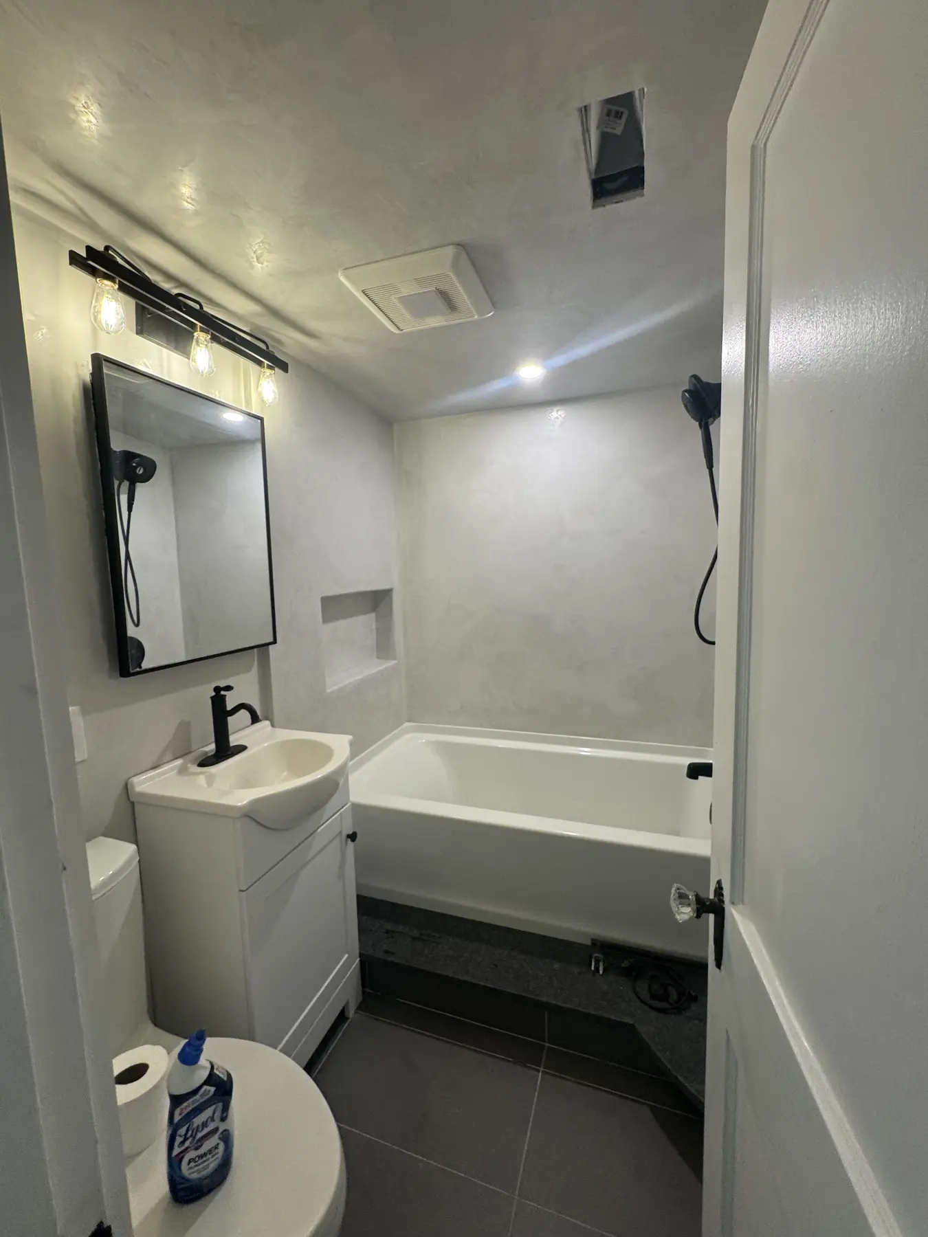 Bathroom after by Ezra Plastering